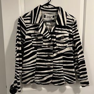 Excellent petite medium button up zebra jacket!